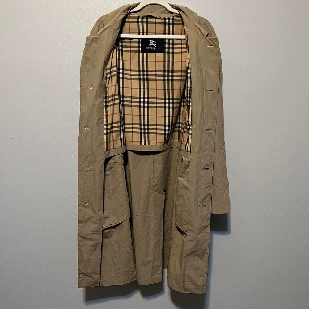 Burberry beige trench coat 00s